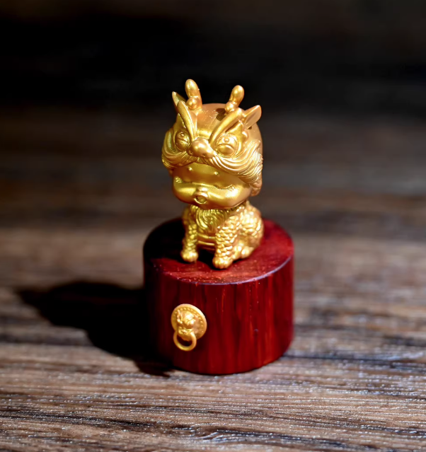 金色卡通麒麟摆件